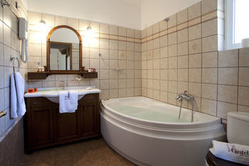 Elia Aparthotel