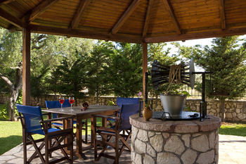 Elia Aparthotel 3*