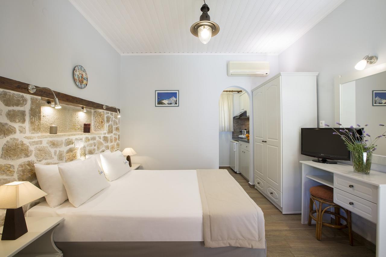 Elia Aparthotel 3*
